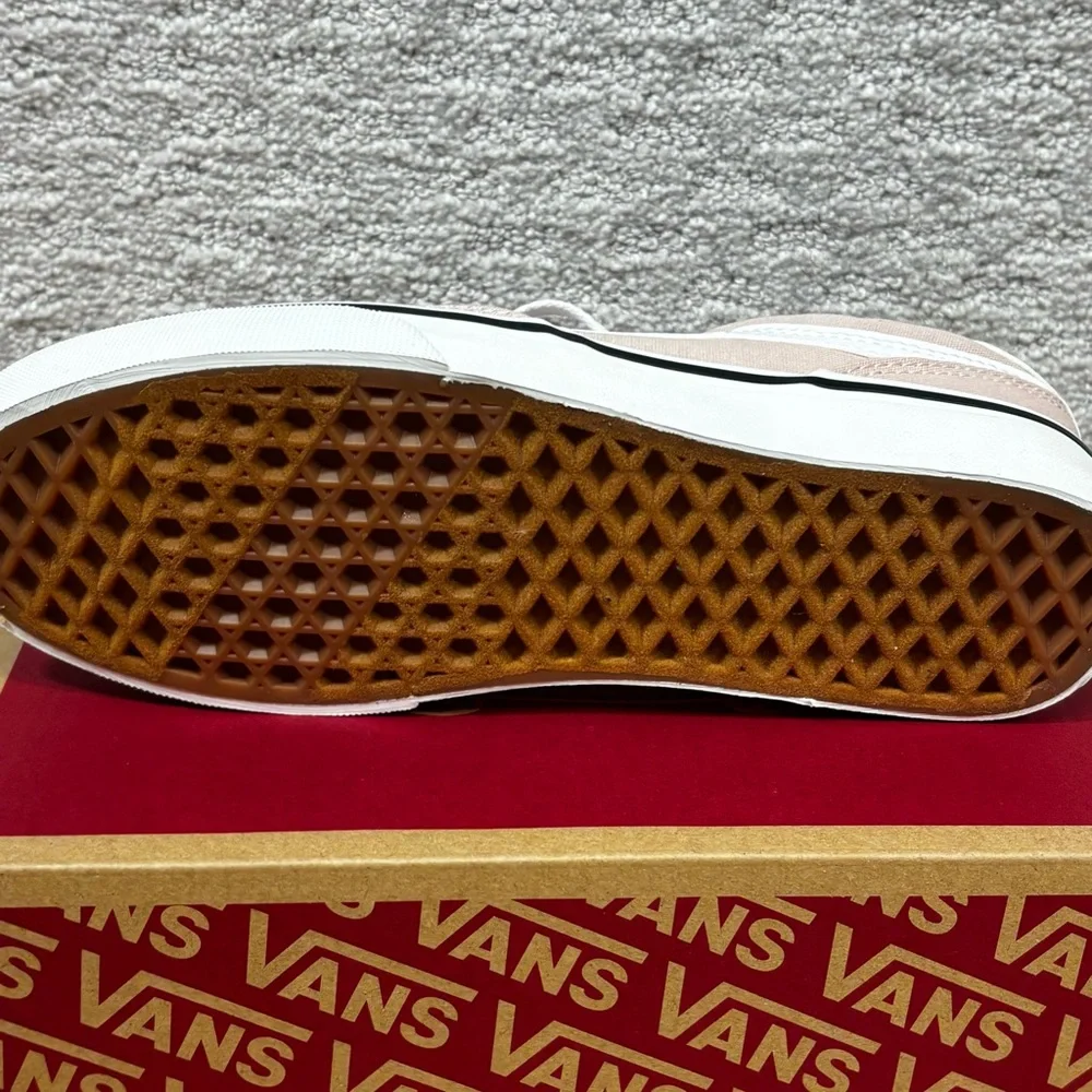 Vans Brooklyn LS Sepia Rose Canvas‎ Women's Low Top Sneakers Sz 6.5 Pink